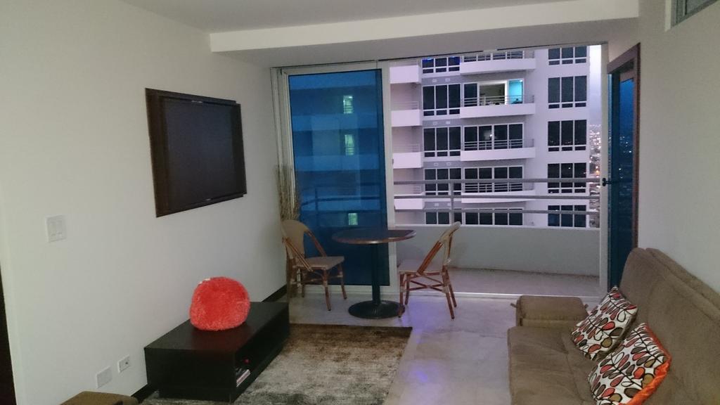 الشقق الفندقية سان هوزيهفي  Torres Paseo Colon Apartamento الغرفة الصورة