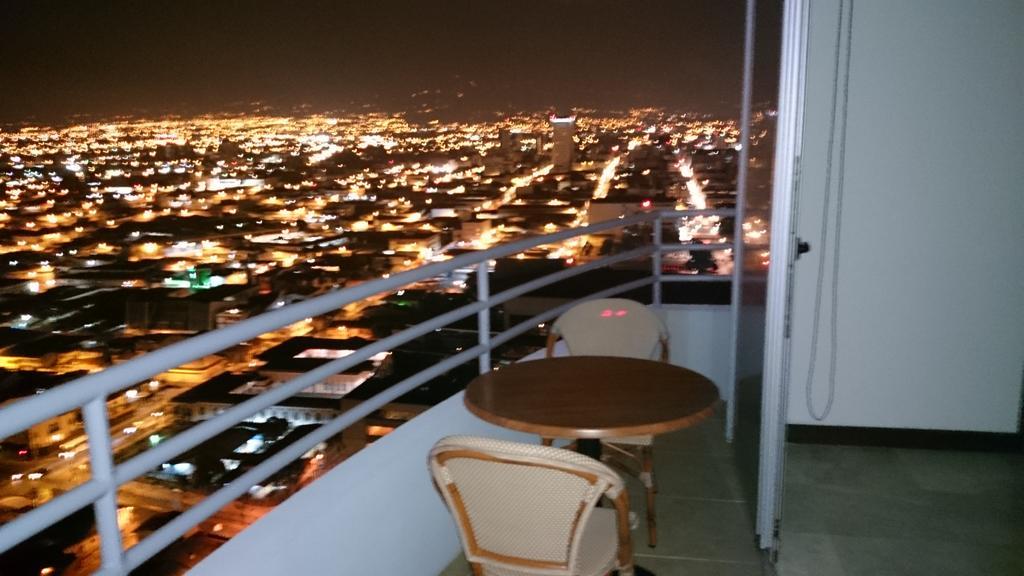 الشقق الفندقية سان هوزيهفي  Torres Paseo Colon Apartamento الغرفة الصورة